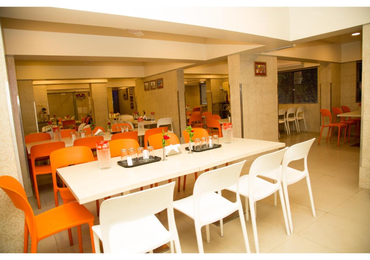 Ashok Deluxe Apartments, Marol Andheri East Mumbai Exteriör bild