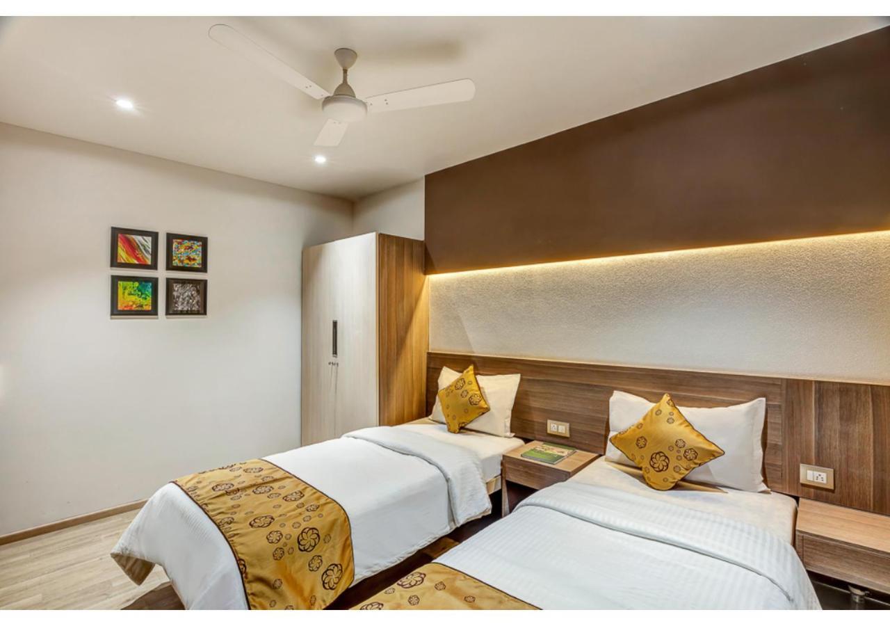 Ashok Deluxe Apartments, Marol Andheri East Mumbai Exteriör bild