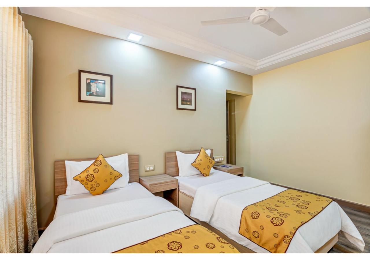 Ashok Deluxe Apartments, Marol Andheri East Mumbai Exteriör bild
