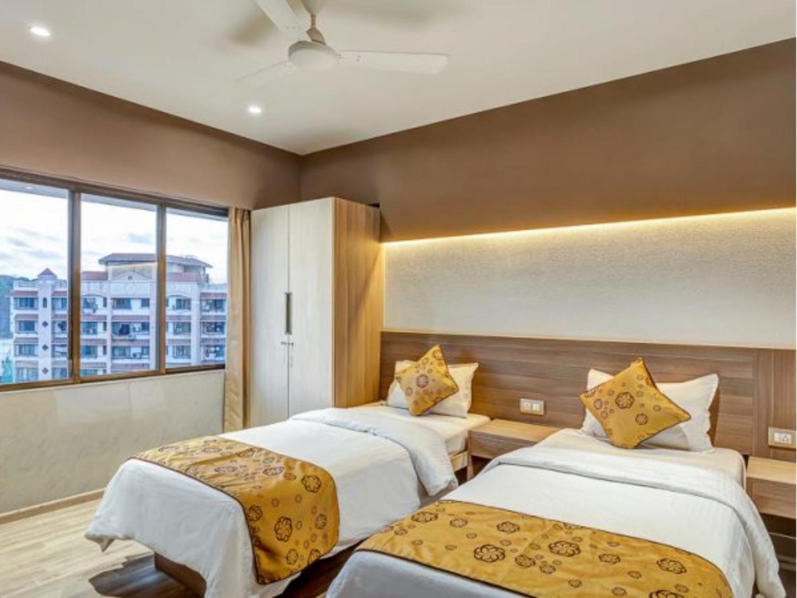 Ashok Deluxe Apartments, Marol Andheri East Mumbai Exteriör bild